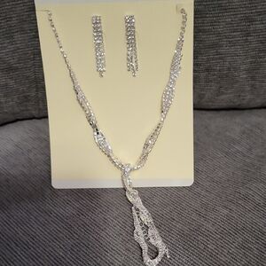 Elegant NWT Silver Jewelry Set